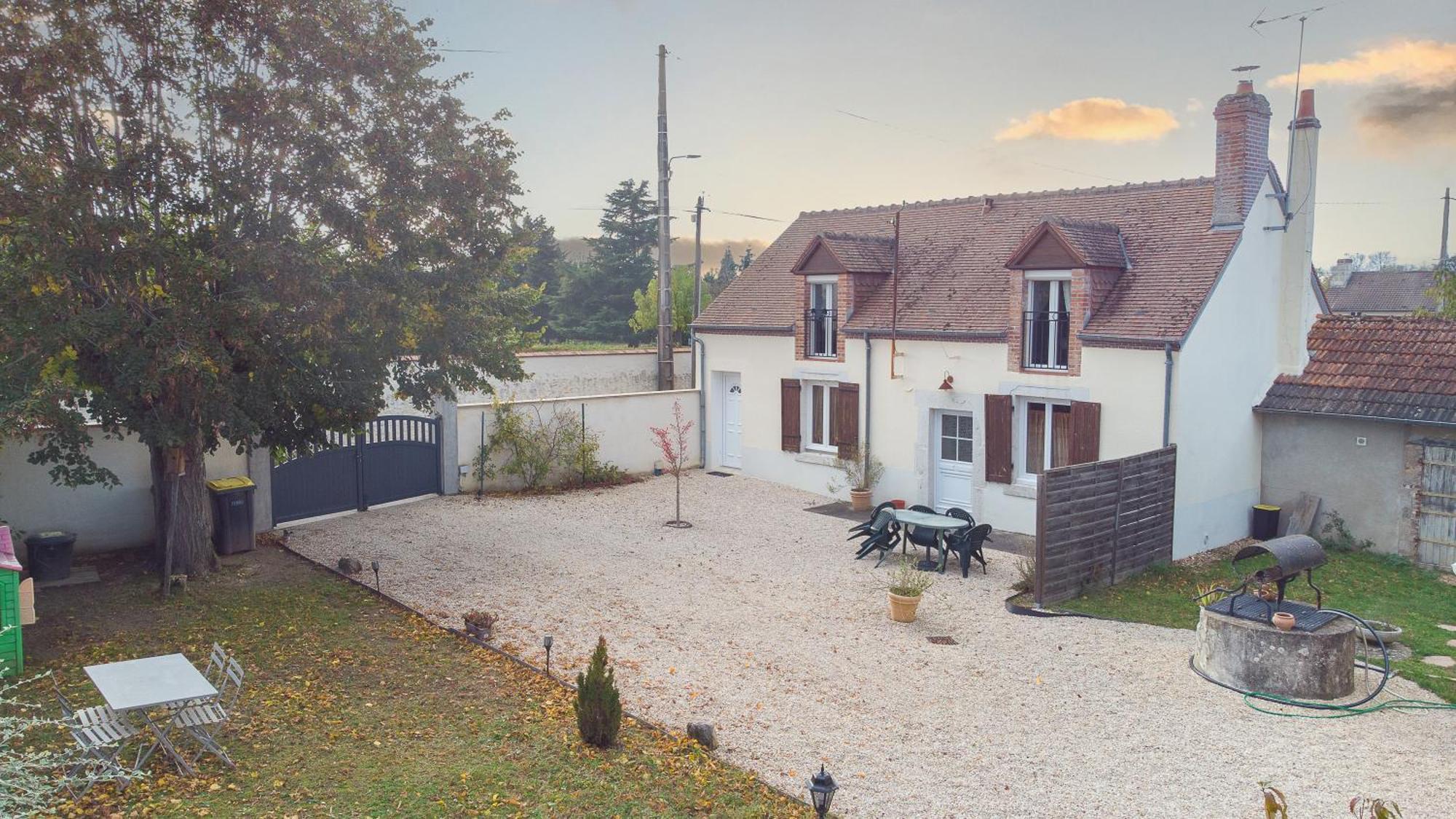gite l'opale Lailly-en-Val Extérieur photo
